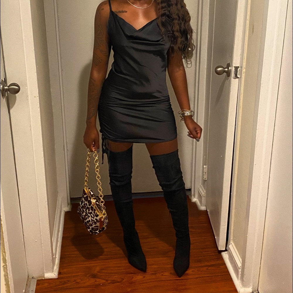 Suede Thigh-high heels